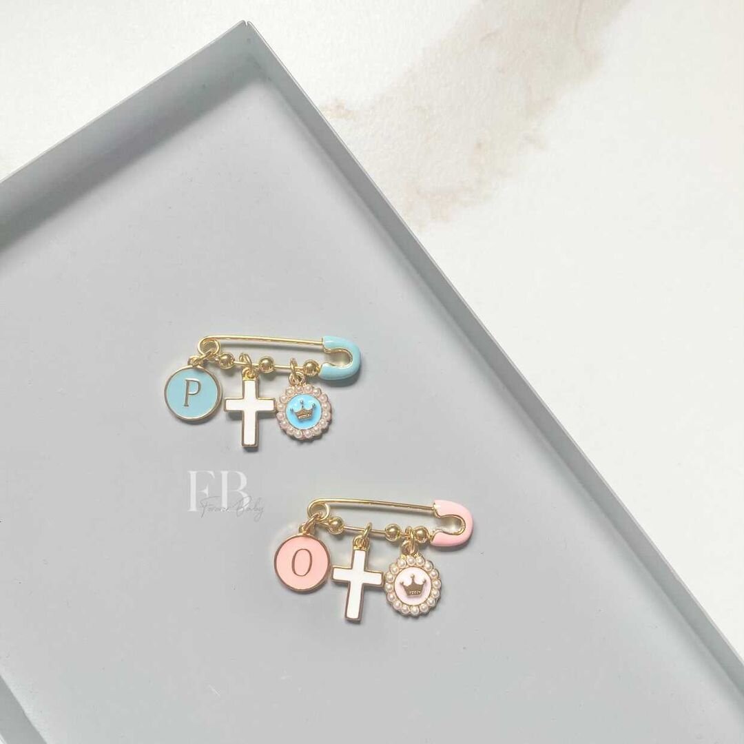 Crown Pin - 3 Charm
