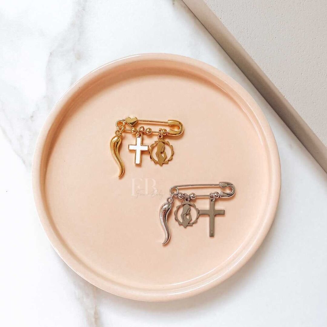 Corni Gender Neutral  - 3 CHARMS: