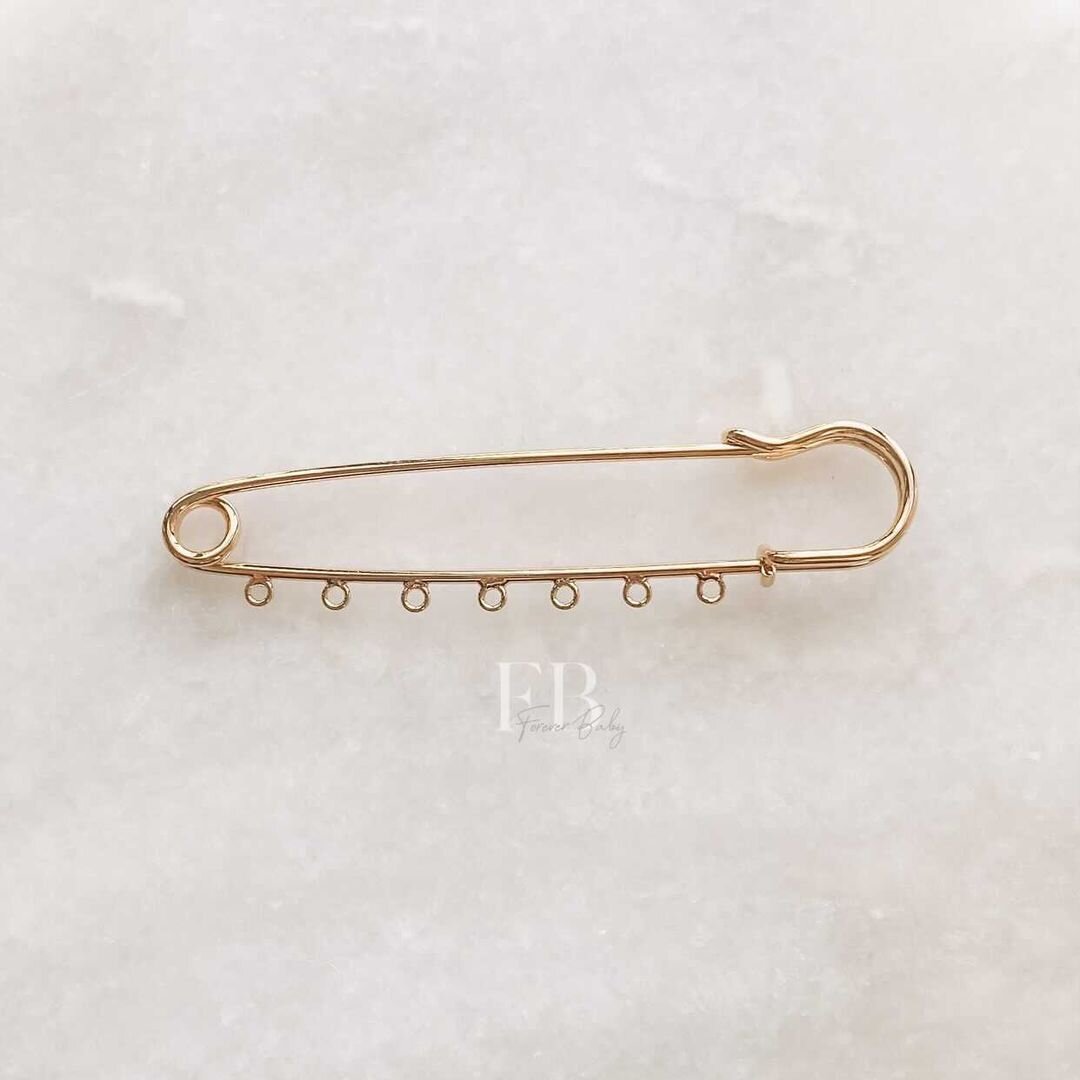 Gold Classic 7 Loop Pin